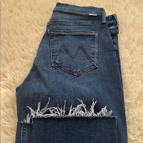 MOTHER The Dazzler Mid rise Ankle Fray Jeans - Picture 8 of 8